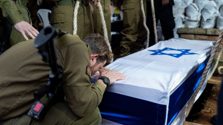 the Israeli army acknowledges the deaths of 13 of its soldiers in “friendly fire” since the start of the conflict