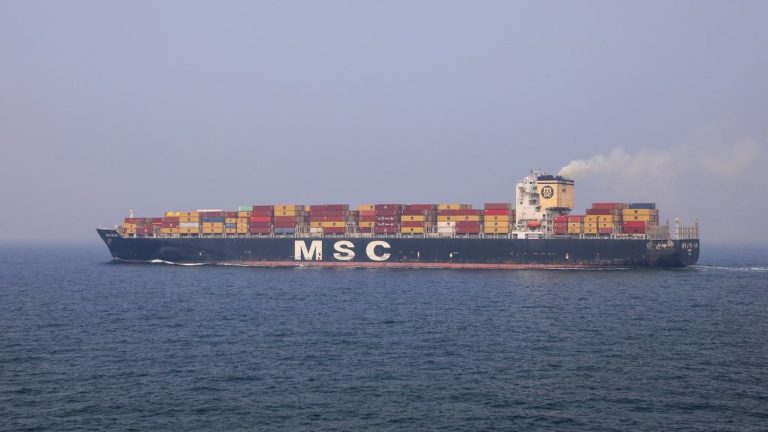 the shipowner MSC in turn suspends the passage of its ships after an attack