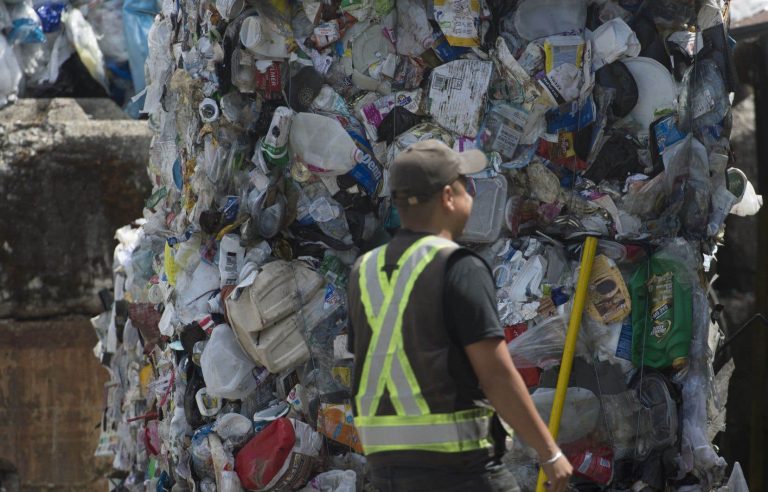 Ottawa launches consultation on plastics registry