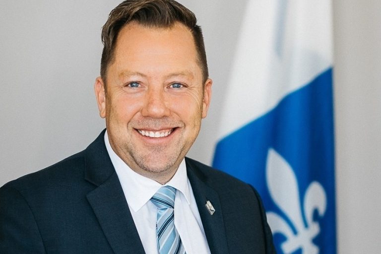 A CAQ deputy solicits mayors in exchange for meetings with Geneviève Guilbault