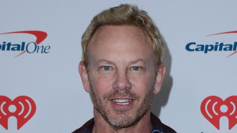 Actor Ian Ziering (“Beverly Hills”) violently attacked in the street by bikers: the shocking video