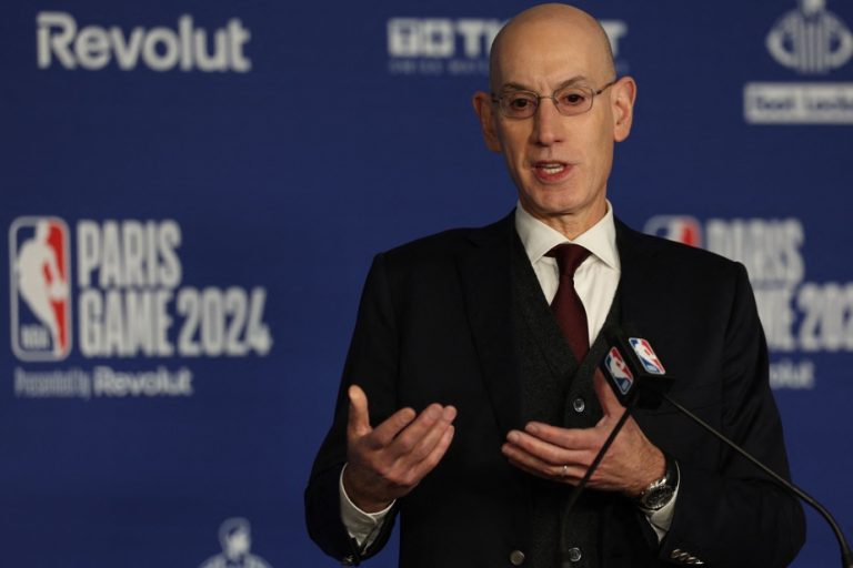 Adam Silver would extend his contract as NBA commissioner