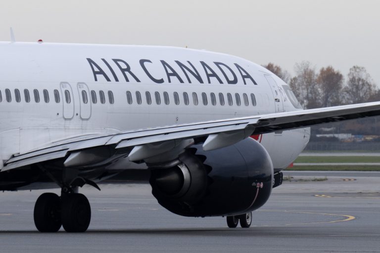 Air Canada challenges electric wheelchair ordinance