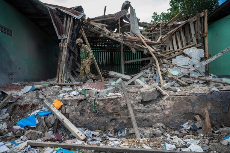 Airstrikes kill at least 15 in Burma