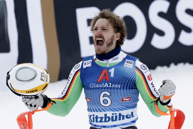 Alpine Skiing World Cup |  Linus Strasser wins the Kitzbuehel slalom