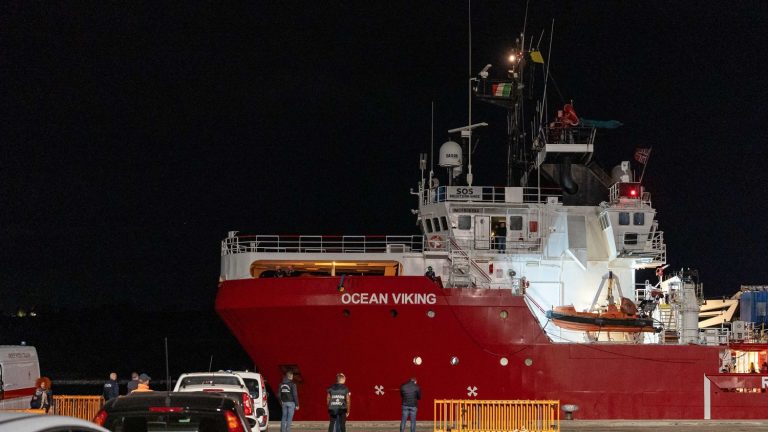 Ambulance ship “Ocean Viking” rescues 71 migrants off the coast of Libya