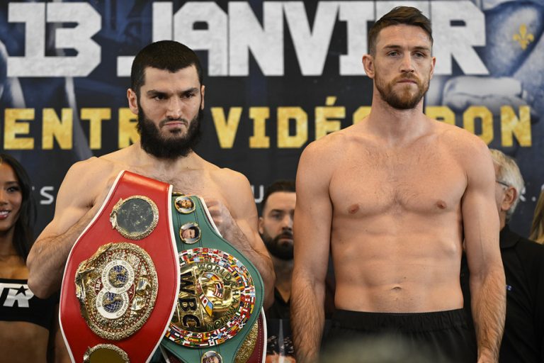 Artur Beterbiev stops Callum Smith in the 7th and retains his three belts