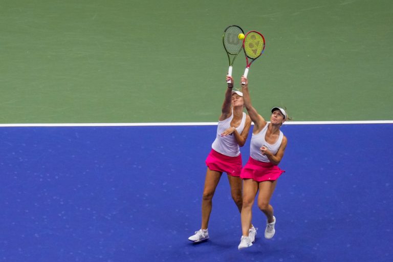 Australian Open |  Dabrowski and Routliffe take advantage of a doubles withdrawal to reach the third round