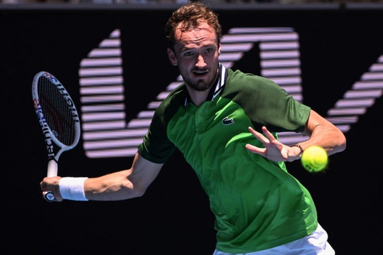 Australian Open |  Medvedev, Tsitsipas and Gauff win