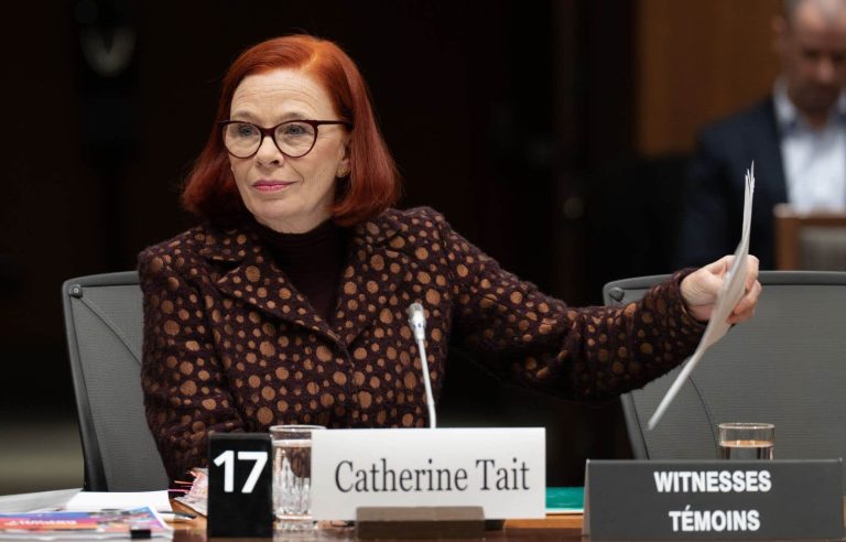 Catherine Tait defends CBC/Radio-Canada executive bonuses