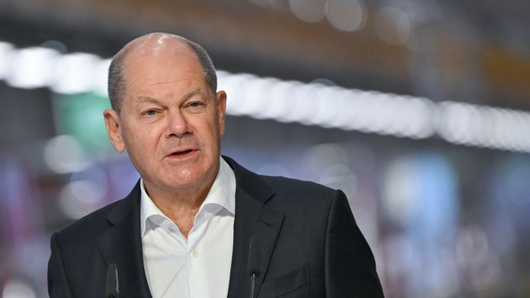 Chancellor Olaf Scholz worried about the rise of extremism