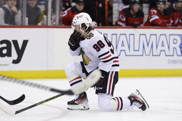 Chicago Blackhawks |  Jaw fracture for Connor Bedard