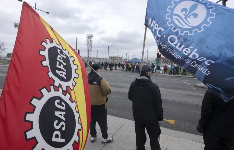 Civilian employees of Quebec and Ontario military bases go on strike