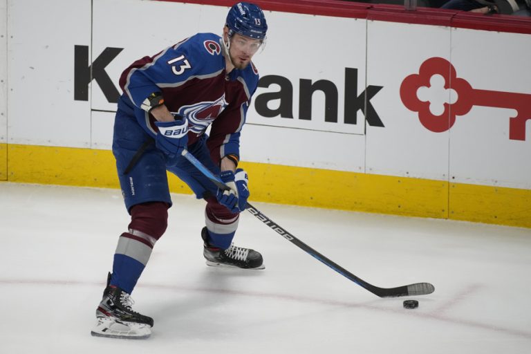 Colorado Avalanche |  Valeri Nichushkin in the aid program