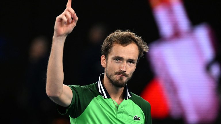 Daniil Medvedev dominates Alexander Zverev in five sets and joins Jannik Sinner in the final