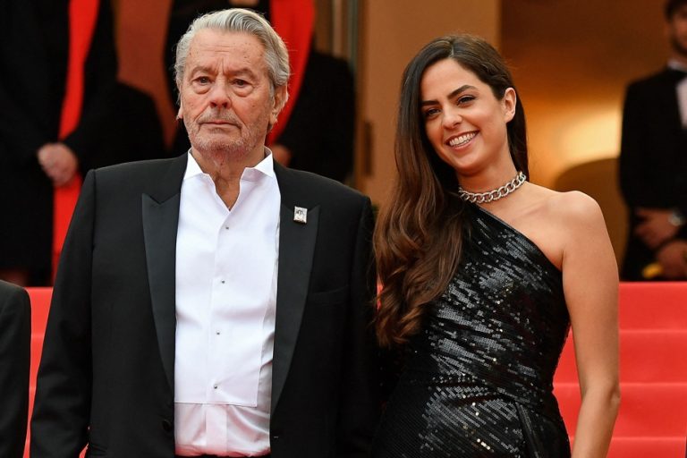 Delon affair |  His son Alain-Fabien filed a complaint against his sister Anouchka