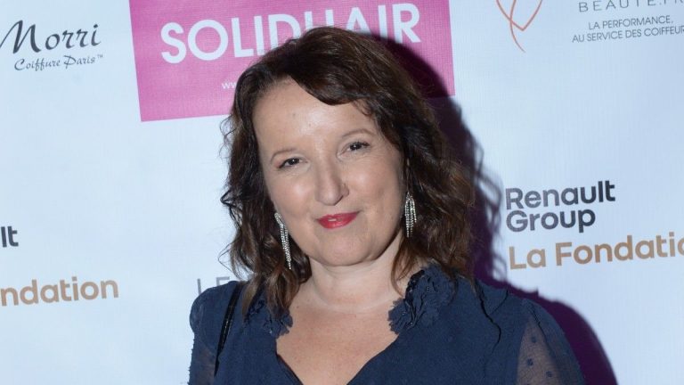 “Don’t touch me!” Anne Roumanoff, her big rant against fans “who touch her during selfies”