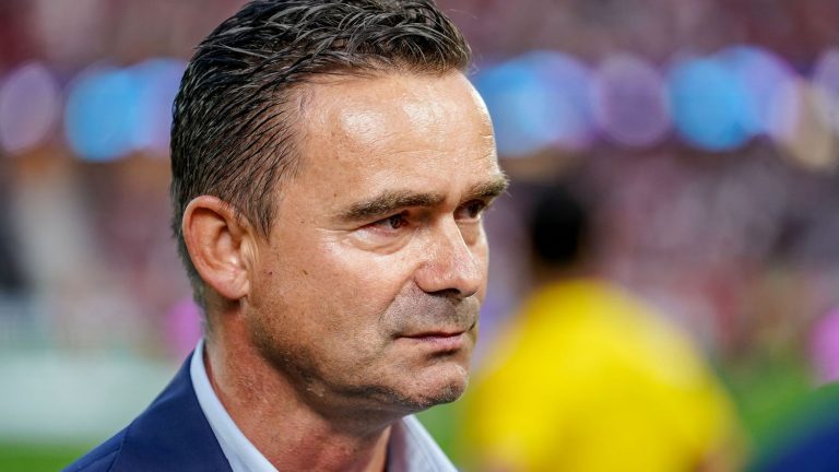 Former Dutch international Marc Overmars banned from playing football for a year for ‘inappropriate messages’