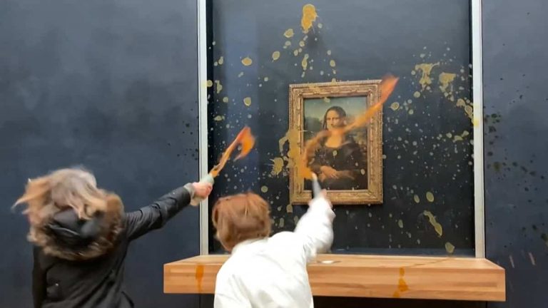 France: environmental activists sprinkle soup on the window in front of “The Mona Lisa”, without damaging it