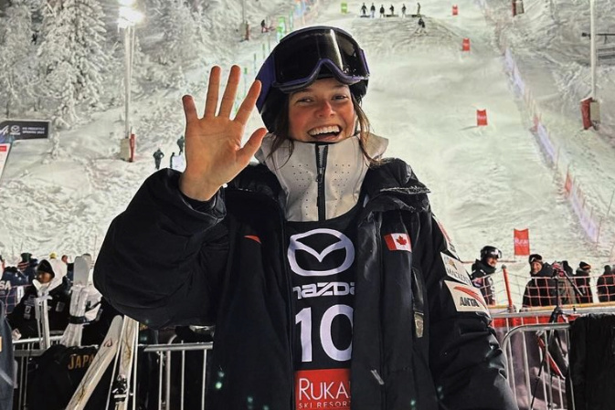 Freestyle Skiing World Cup |  Despite everything, Maia Schwinghammer smiles