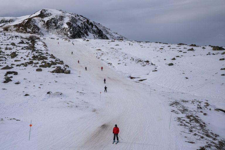 French Pyrenees |  The difficult reconversion of small ski resorts