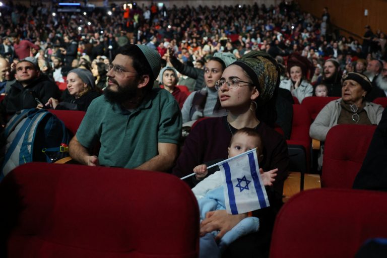 Gathering in Jerusalem |  Thousands of Israelis, including ministers, demand settlements in Gaza