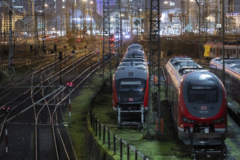 Germany |  Record strike by train drivers begins