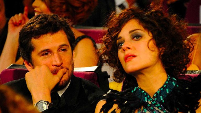 Guillaume Canet troubled by Marion Cotillard all naked with another actor