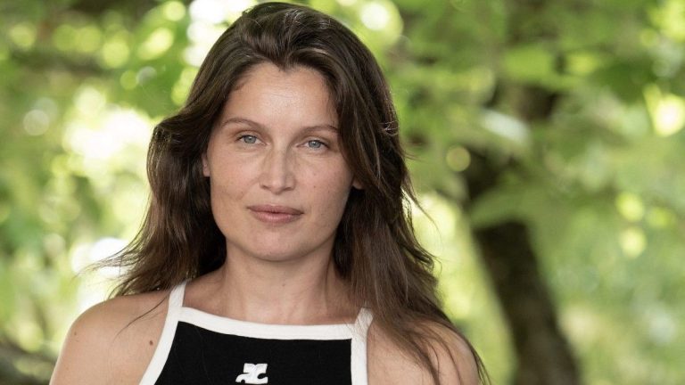 “I’m not throwing them back at you”, Laetitia Casta cropped by her mother-in-law in the middle of an interview