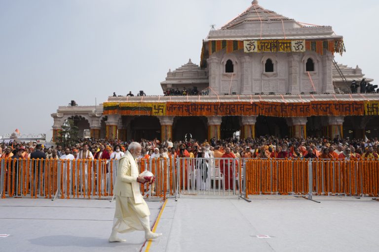 India |  Modi inaugurates a temple symbol of his religious policy