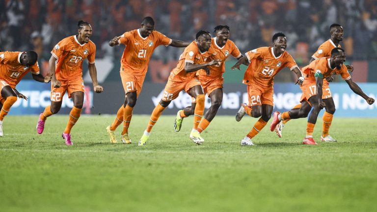 Ivory Coast eliminates the Senegalese title holder in the round of 16, Cape Verde also qualified