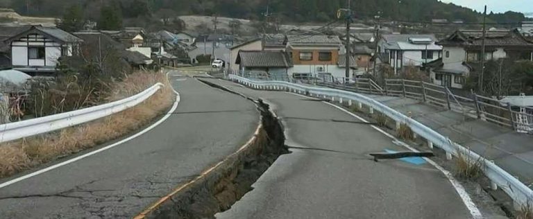 Japan: 50 dead and immense damage after monstrous earthquake