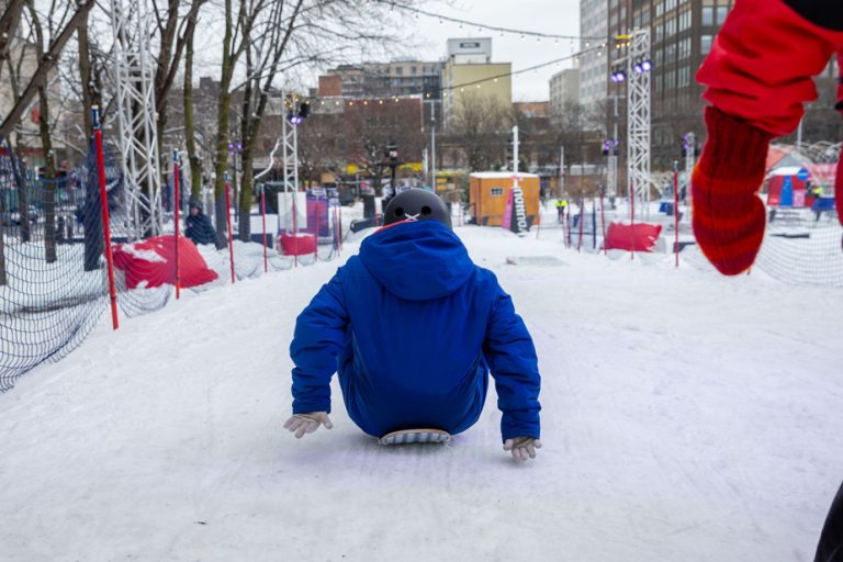 Les Glissades Gamelin |  The joys of winter in the city center