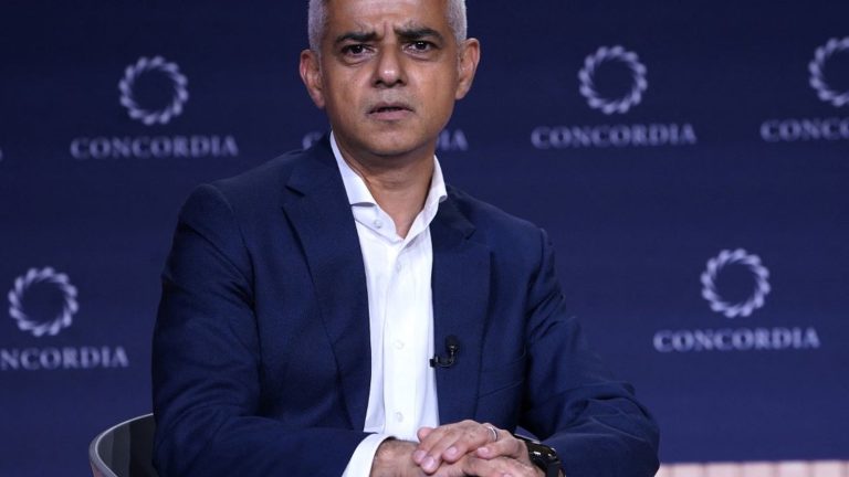 The Mayor of London denounces the cost of Brexit and calls for rapprochement with the European Union