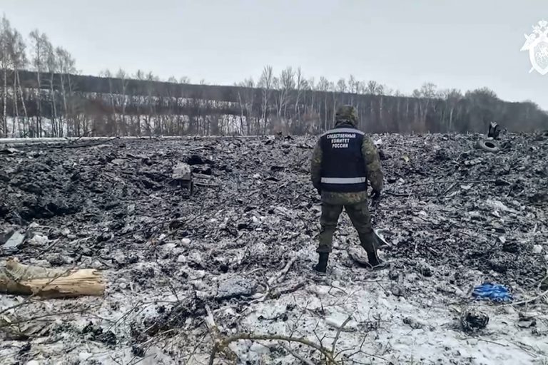 Military plane crashes in Russia |  Ukraine questions lack of images of bodies of captured soldiers