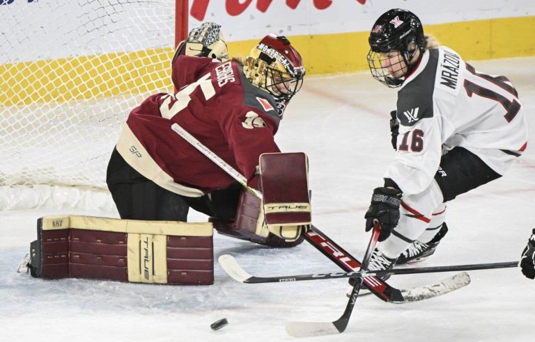 Montreal snatches a 2-1 overtime win against Ottawa in women’s hockey