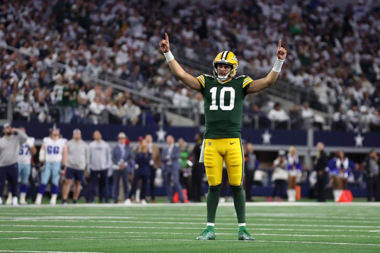 NFL |  The Packers surprise the Cowboys and win 48-32