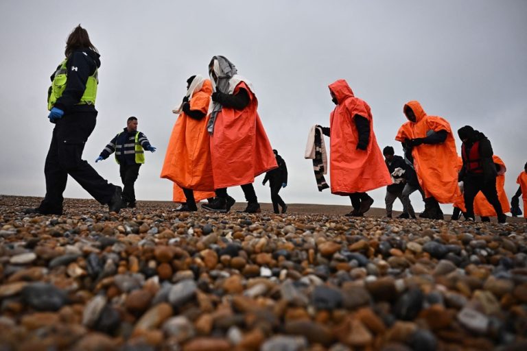 Nearly 30,000 migrants crossed the Channel illegally in 2023