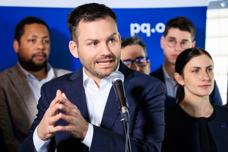 New survey |  Support for the CAQ melts, the PQ enters the majority zone