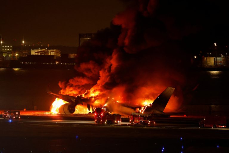 Plane crash in Japan |  A collision against a backdrop of tensions