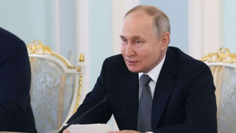 Putin threatens to attack the Baltic states