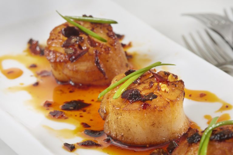 Recipe of the week |  Seared Scallops with Maple Glaze