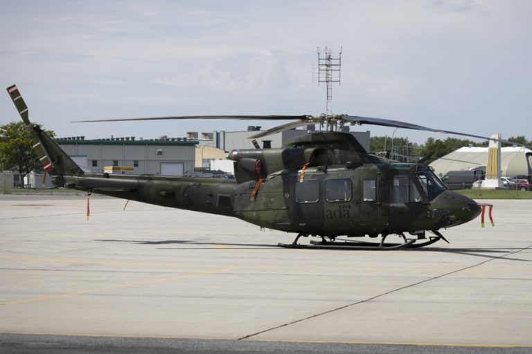 Royal Canadian Air Force Helicopters |  Bell Textron wins 2.3 billion maintenance contract