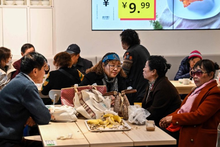 Shanghai |  Seniors looking for a soul mate at IKEA