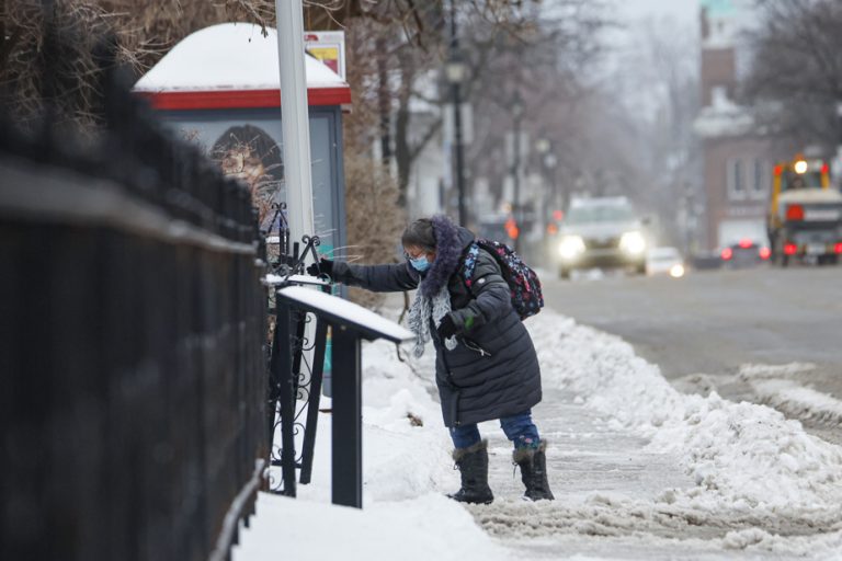 Slippery sidewalks |  The City plans to “slow down snow removal” to de-ice the sidewalks