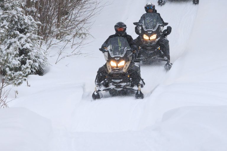 Snowmobile trails |  Surveillance blitz to reduce the number of deaths