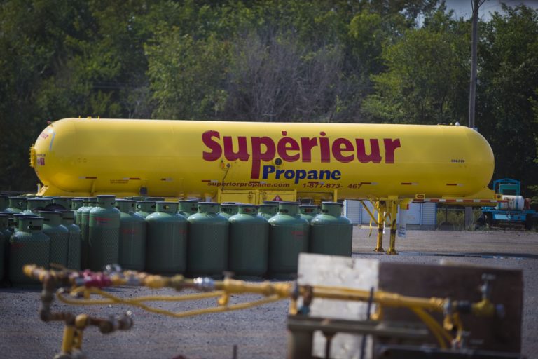 Superior Propane |  Steelworkers adopt strike mandate