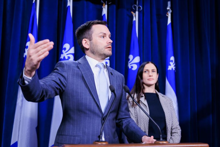 The PQ would prohibit ministers from participating in fundraising activities