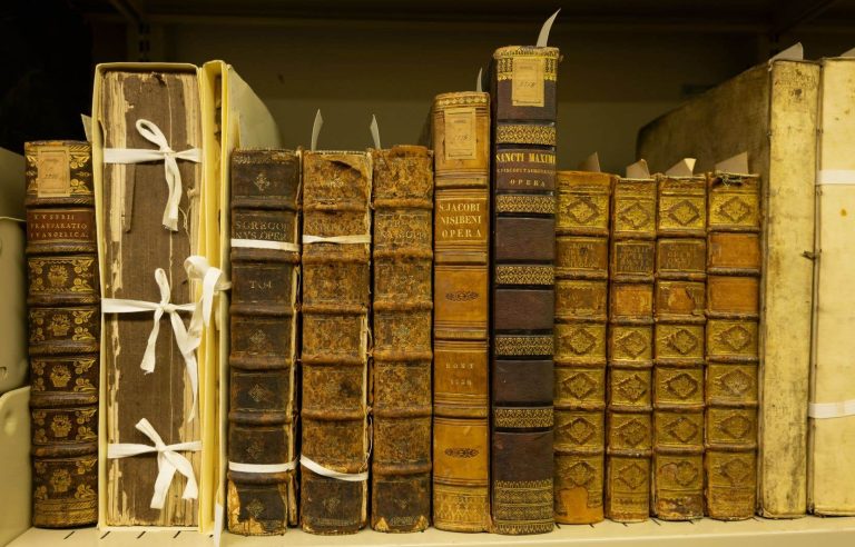 The University of Montreal launches a campaign to restore its rare books