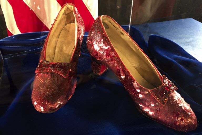 The Wizard of Oz |  One year suspended prison sentence for the thief of the red shoes